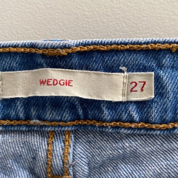 ❗️SOLD❗️Levi’s Wedgie Distressed Premium Icon Jeans Size 27 - Picture 8 of 14